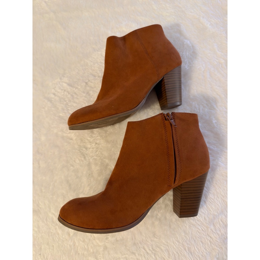 Old Navy Womens Cognac Faux Suede Ankle Boots Stacked Block Heel Size 8 Brown